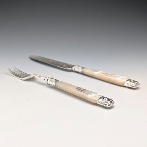 Circa 1890 British antique white mother-of-pearl handles, pure silver decoration, dessert cutlery, 6 pairs, Allen & Darwin